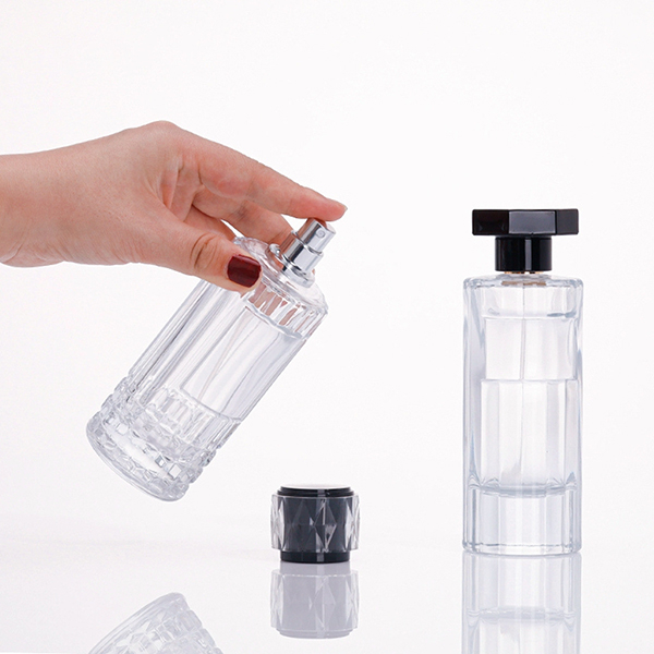 글라스 스프레이와 그 100ml 용기는 어떻게 사용하나요?