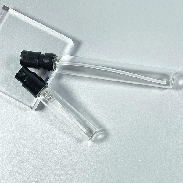 השימוש בבקבוקי פרfüם בגודל 10 מ