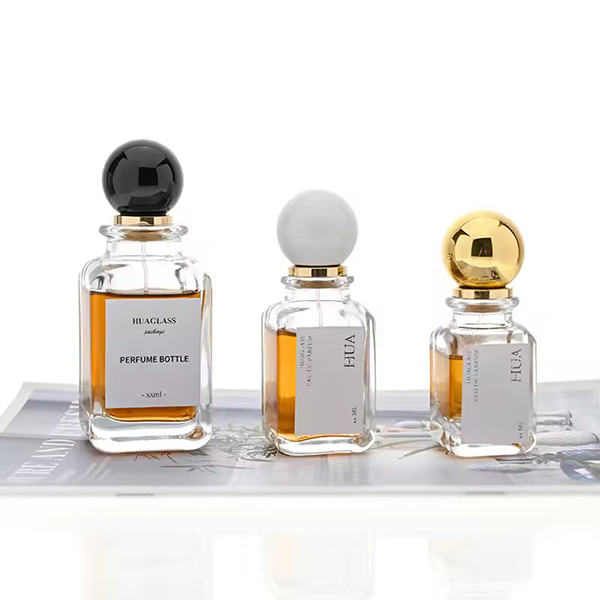 زجاجات عطر فاخرة