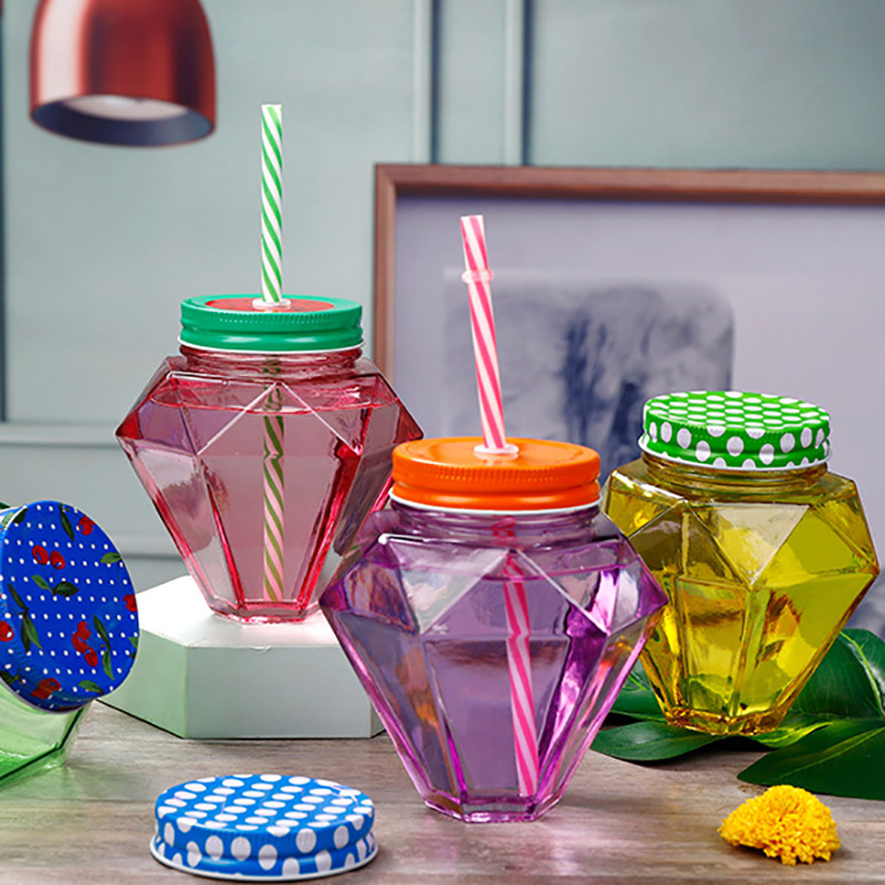 בקבוק זכוכית בצורת יהלום