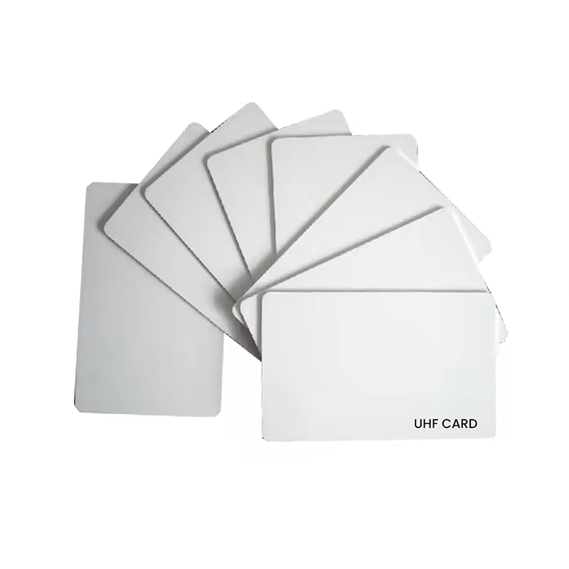 بطاقات PVC فارغة UHF: معيار ISO 18000-6C، RFID طويل المدى لتحكم الوصول واللوجستيات