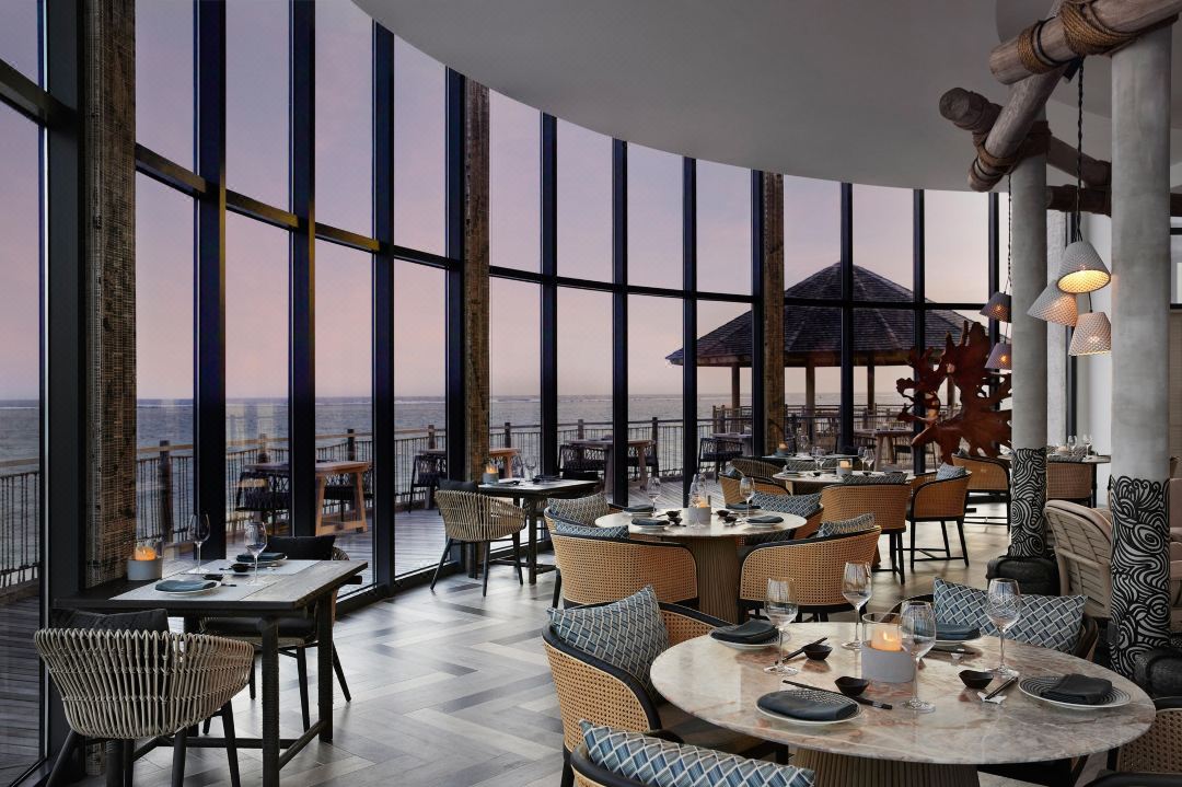 Le Méridien Maldives Resort & Spa All Day Restaurant