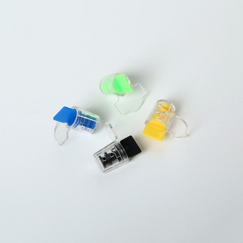 Сілтеме туралы ұмытпаңыз - контейнерлеріңізді ұзақ уақыт қолданатын пластиктік жабықшамен жабыңыз.