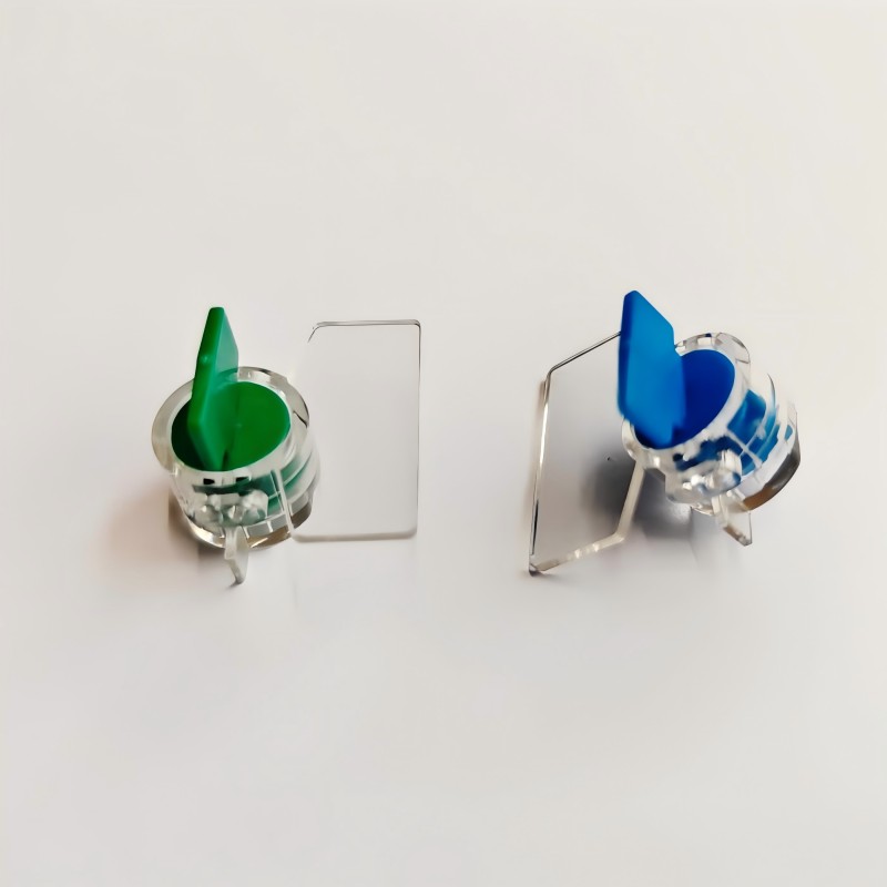 Құйылған және қапталған контейнерлермен орын беріп, пантеріңізді тәртібде сақтаңыз