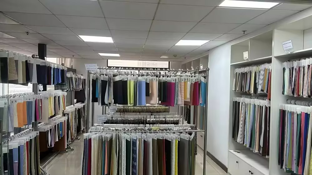 מי אנחנו