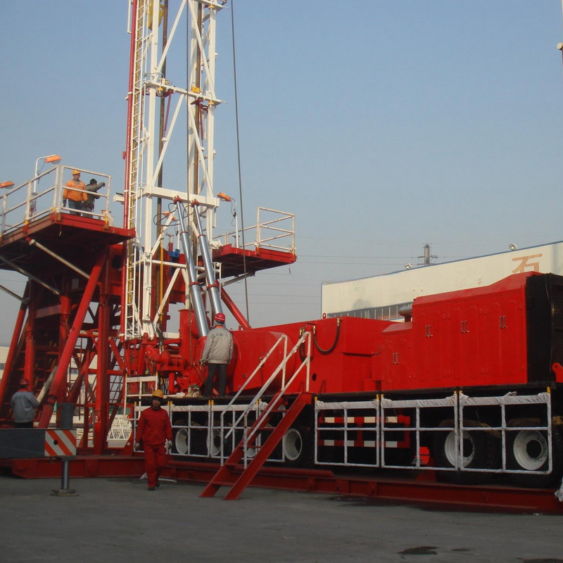 رحلة النفط المستخرج بواسطة مضخات منصات الحفر إلى خزان الوقود الخاص بك