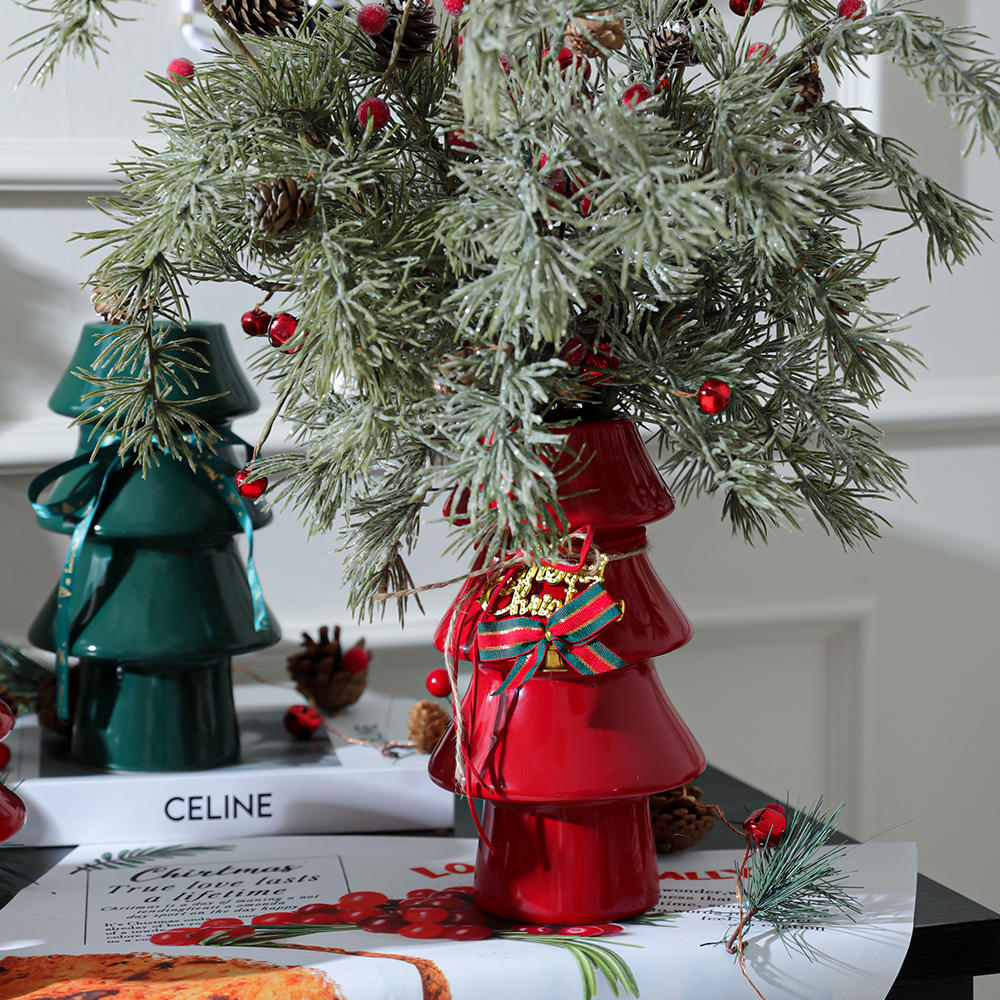 Κεραμική βλάστημα Χριστουγεννιάτικου δέντρου για ανθεμιά & κοσμήματα διασκεδαστικού χώρου. Σοφιστικη κεραμική για το τραπέζι των Χριστουγέννων.