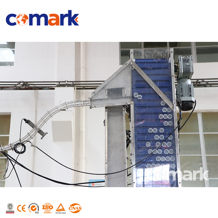 Come scegliere la macchina per l'imbottigliamento di succo di frutta giusta per le tue esigenze produttive?