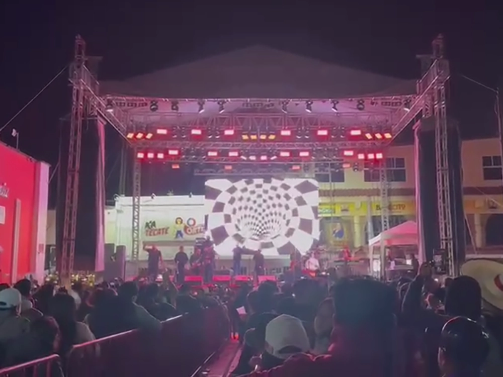 השכרת מסך LED להתקנה קלה