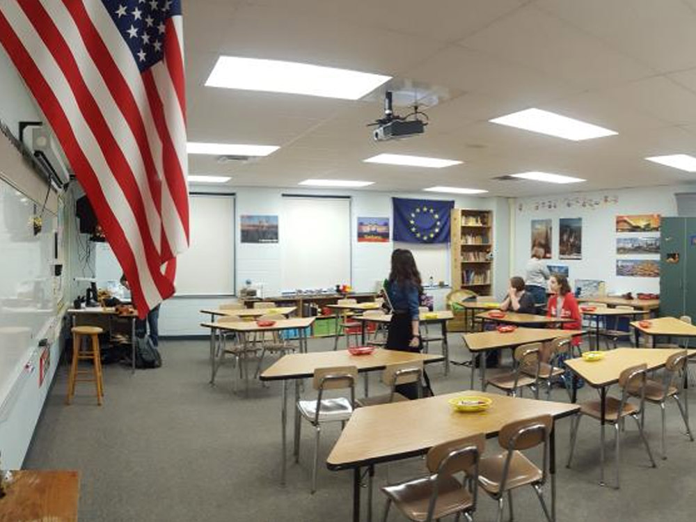 What Is Educational Furniture？