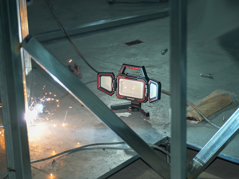 Rechargeable Flood Work Light for Job Sites, Car Repair, and Outdoor Use (DR-712)