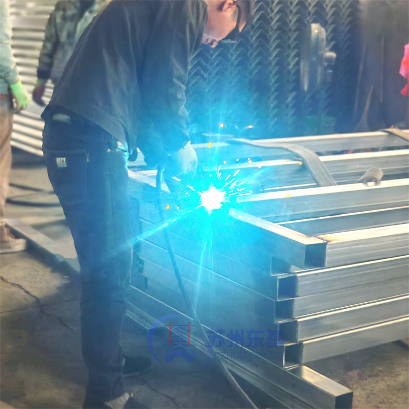 Welding square tubes for customized prefab container design