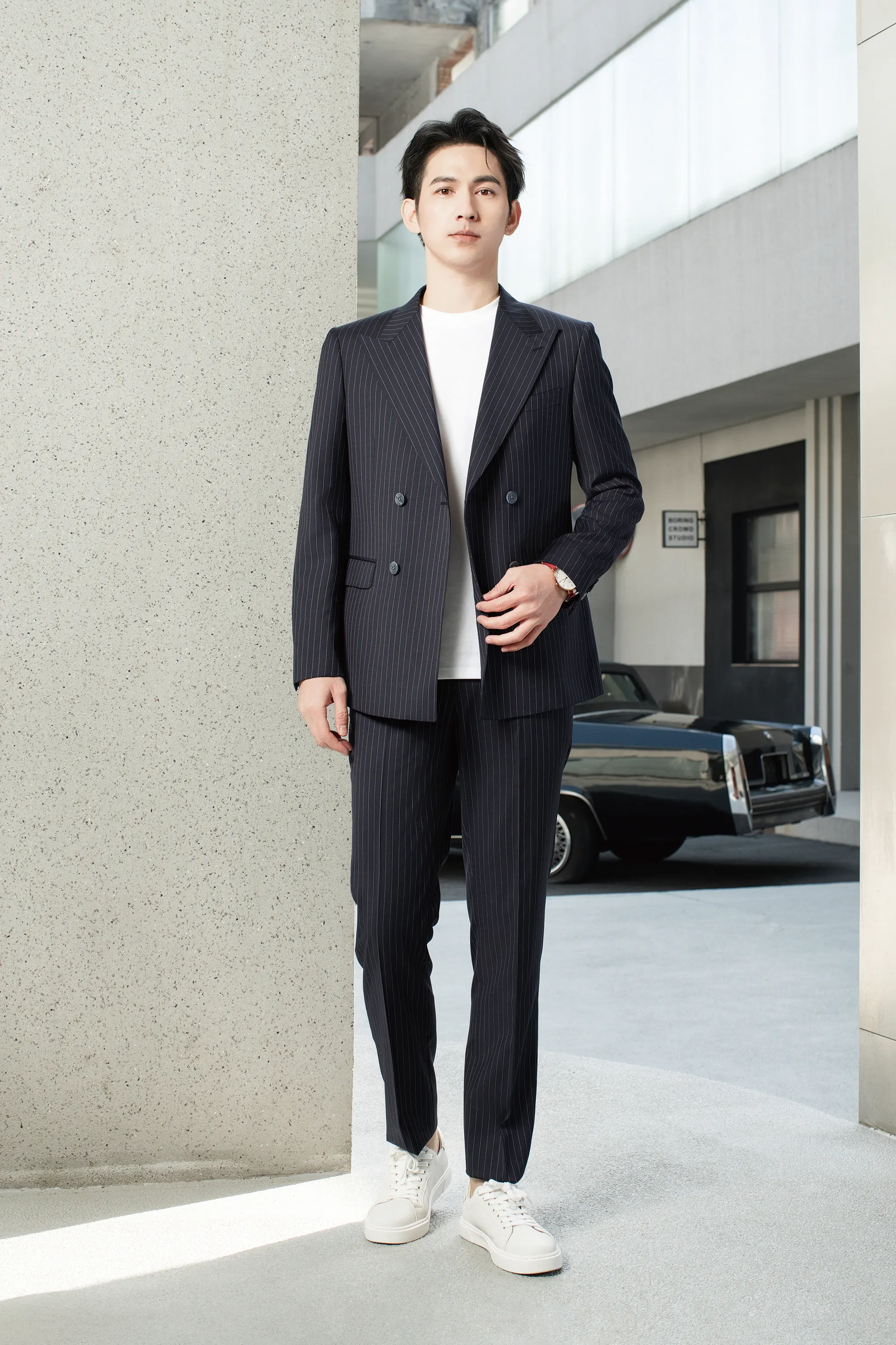 2025 Tuxedo Black  Stripe  Suit 7501