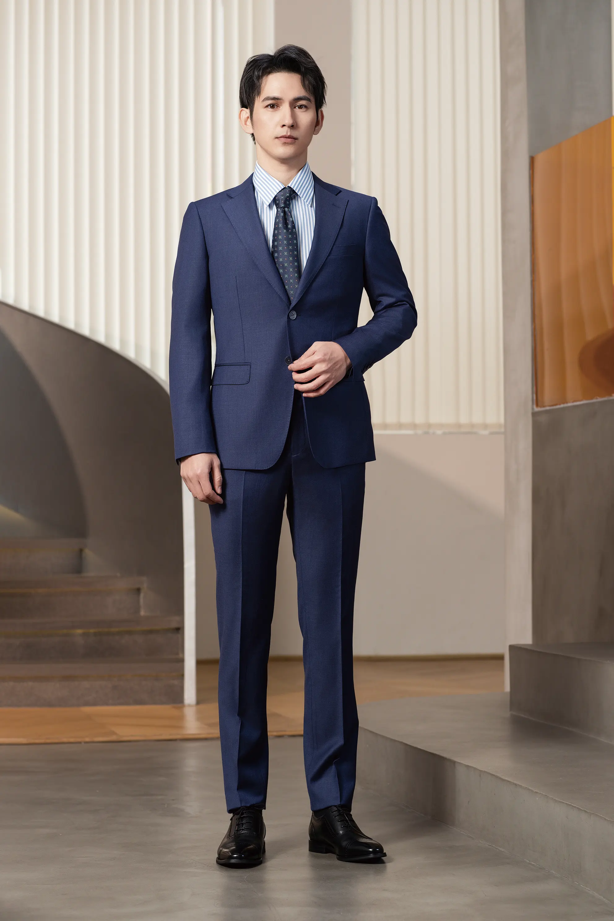 2025 Tuxedo Navy Blue  Suit  8805