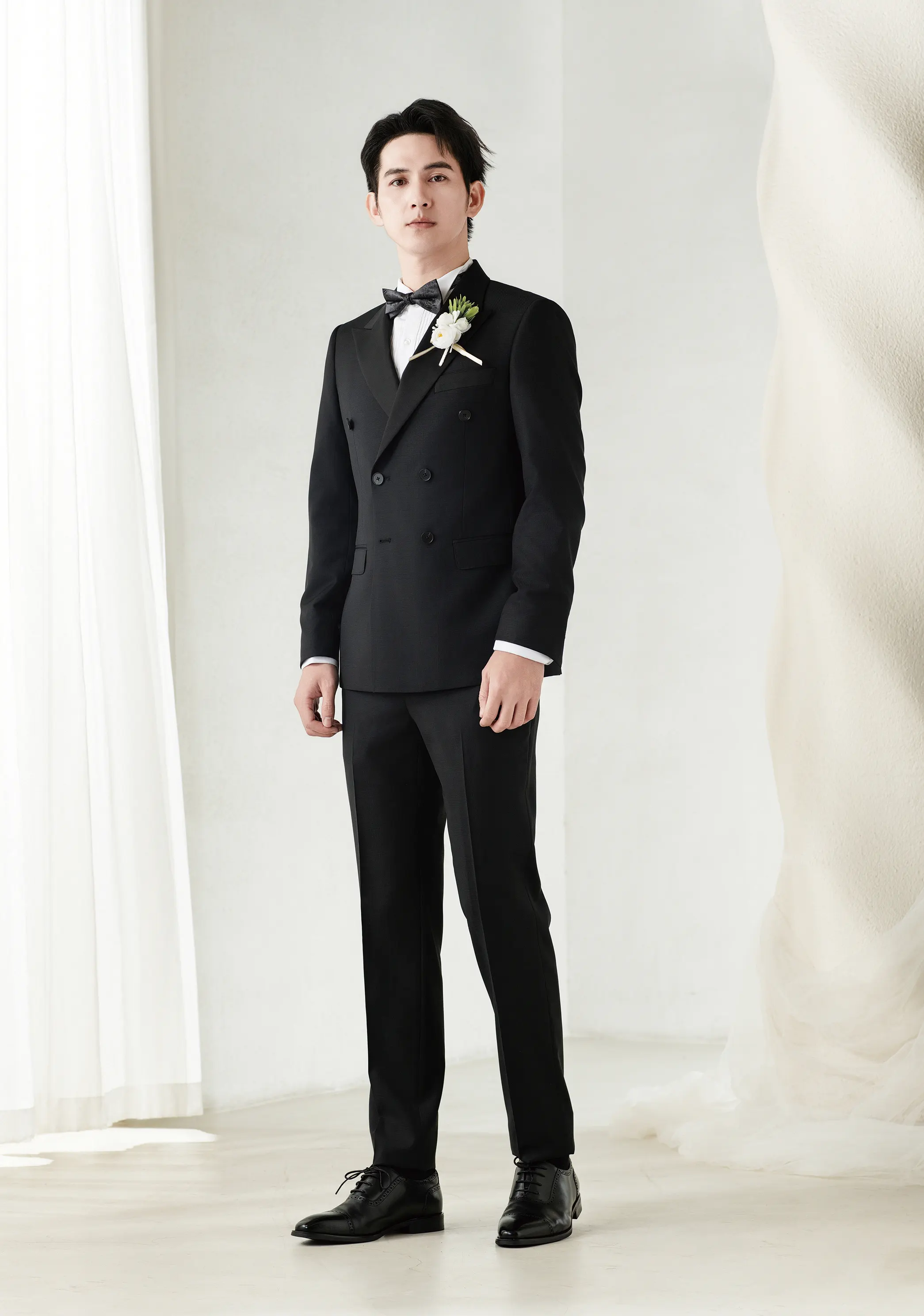 2025 Tuxedo Black  Suit  8807