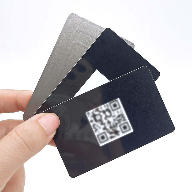 ສັ້ງໄດ້ Printable Social Media 13.56mhz Smart Digital Rfid Business Pvc Glossy Black Nfc Card