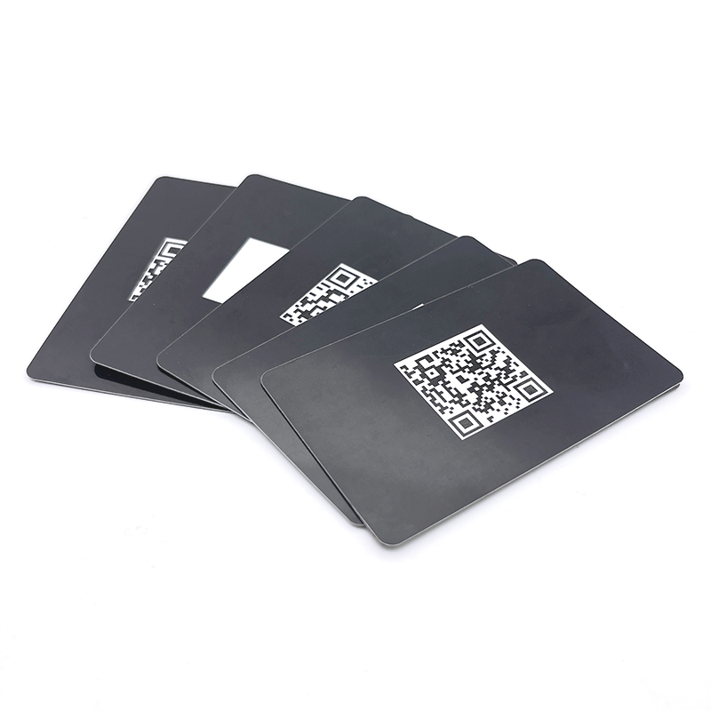 ສັ້ງໄດ້ Printable Social Media 13.56mhz Smart Digital Rfid Business Pvc Glossy Black Nfc Card