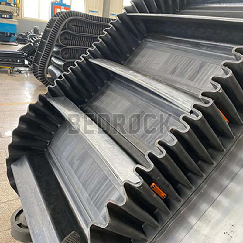 نوار نقاله دیواره جانبی برای انتقال مواد با شیب تند و عمودی