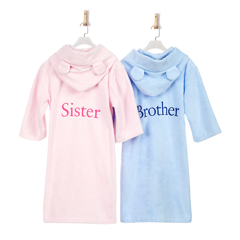 Medvilninis chalatas su išsiuvinėtu vardu