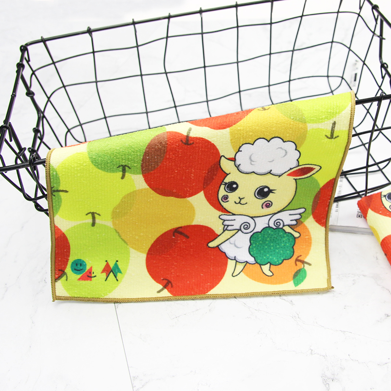 با حوله ورزشی سبک و کاربردی خنک‌کننده ما از رقابت پیشی بگیرید