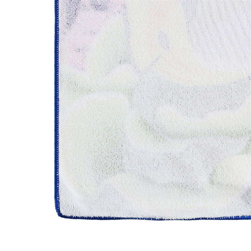 Cum să rămâneți răcoși și uscați cu șervețelul nostru cu glugă răcoritor