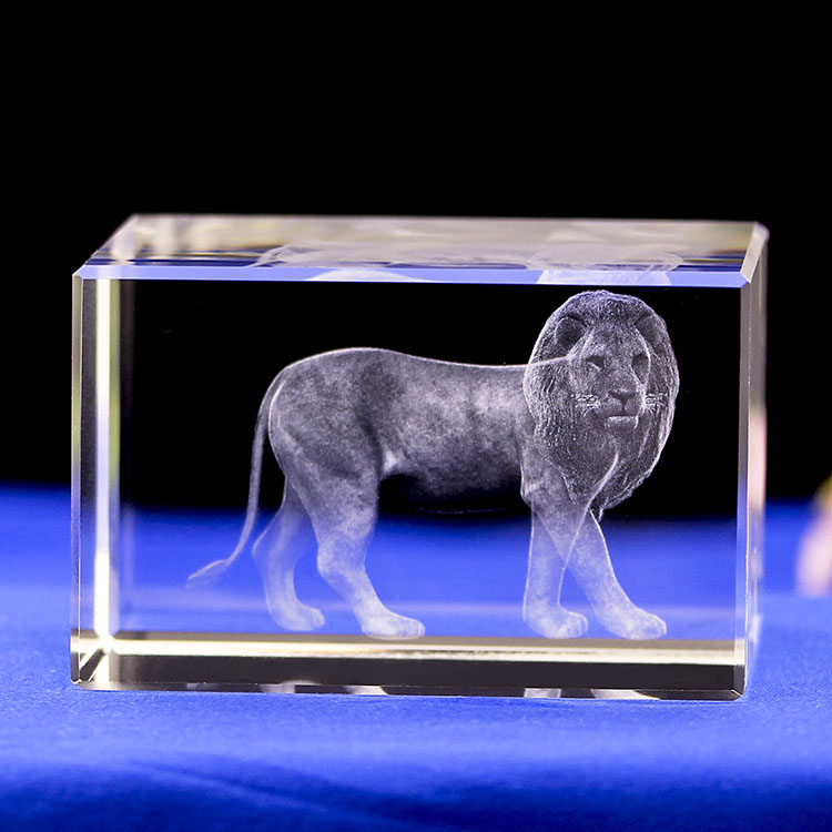 Various Size Customized Crystal Lions International 3d Laser Crystal Animal