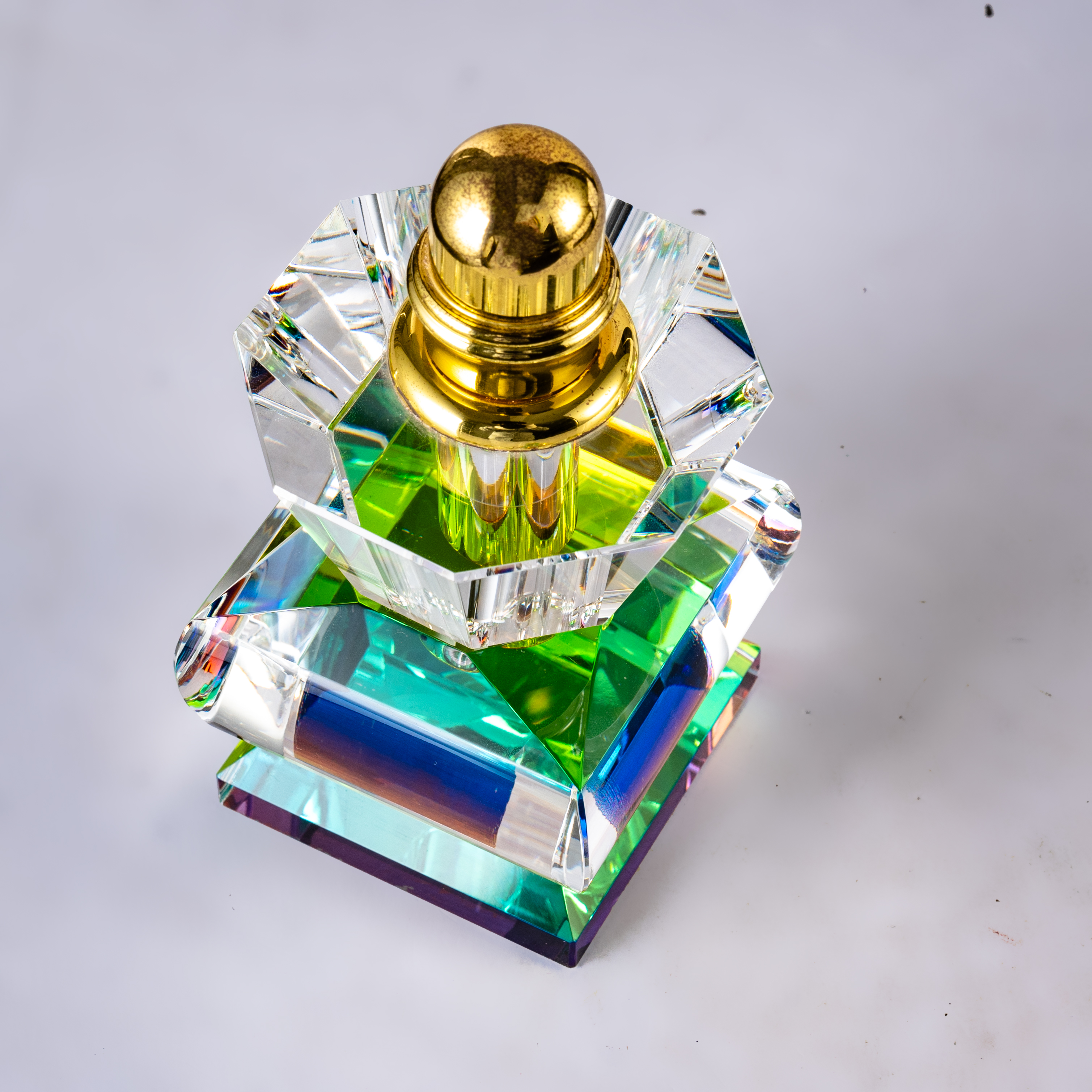 SmallBridge High quality Wholesale Double layer Design perfume Bottle Color Plating Process 530g Essential Oil Bottle Liquid Bottle as a gift for friends
