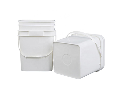 Ensuring Safety and Quality in Liquid Packaging Through Robust Plastic Pail Designs