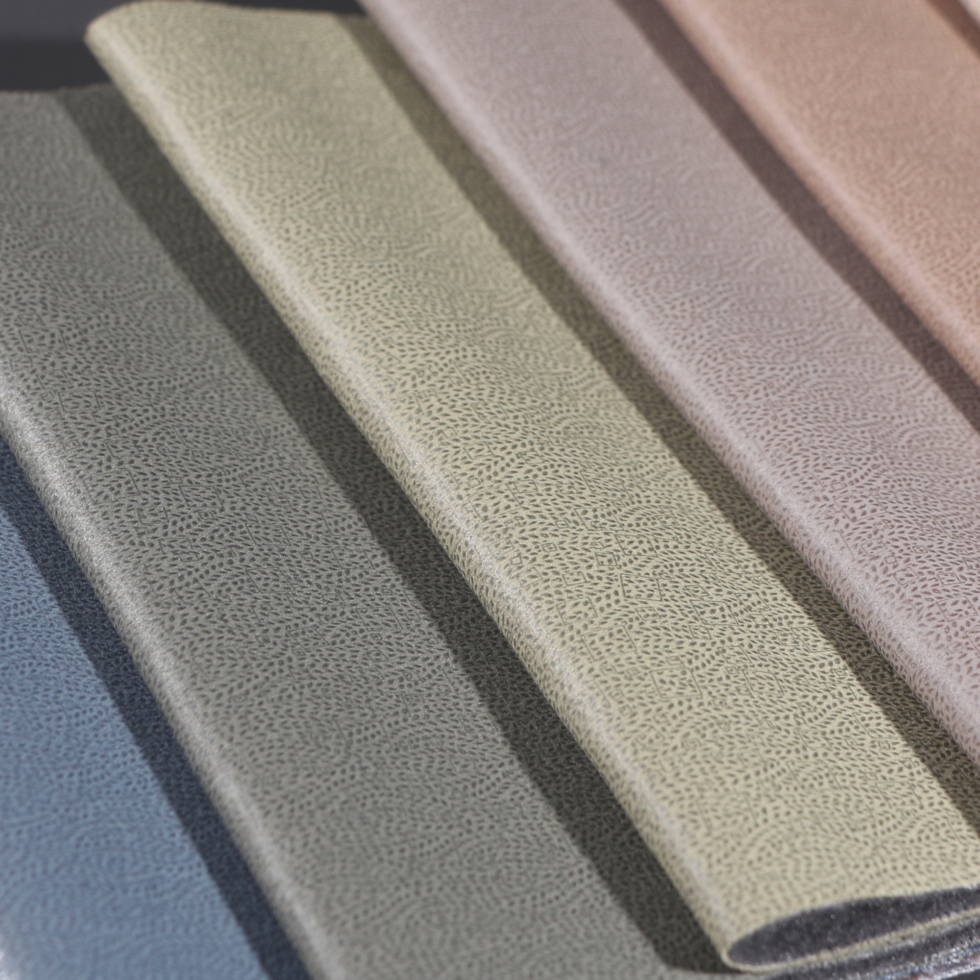 پارچه مخمل قرمز عمده برای پروژه‌های دست‌ساز و ایده‌های هنری