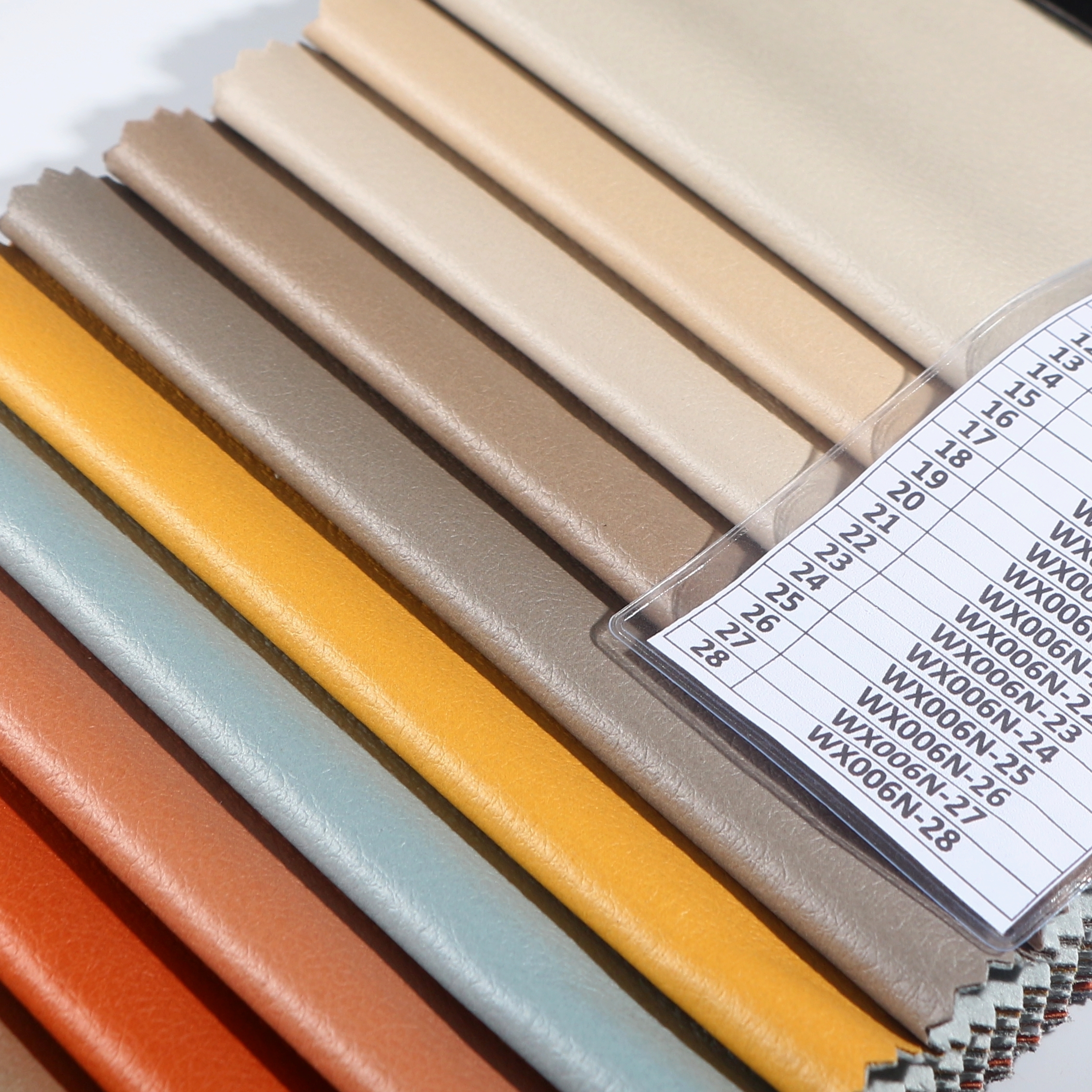 ผ้ากำมะหยี่กับซาตินสำหรับชุดทางการ