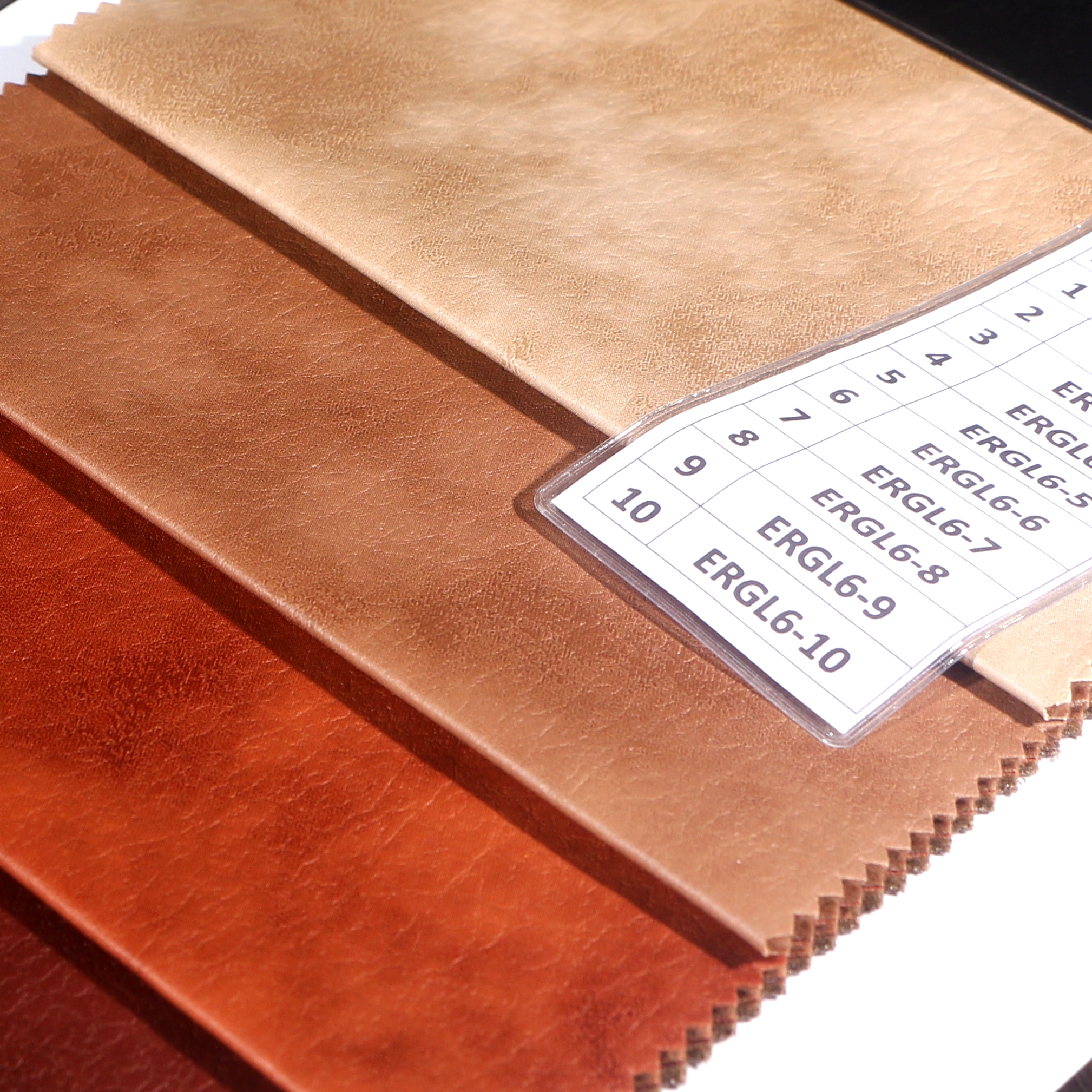 Muodikkaita nahkamaisia kankaita korottamaan suunnitelmiesi tasoa