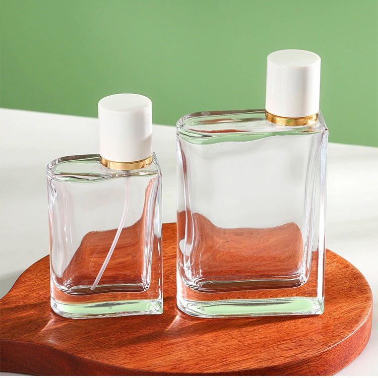 زجاجة عطر شفافة سعتها 50مل و100مل مع بخاخ