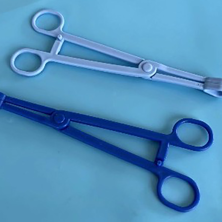 Pinces et Ciseaux Chirurgicaux