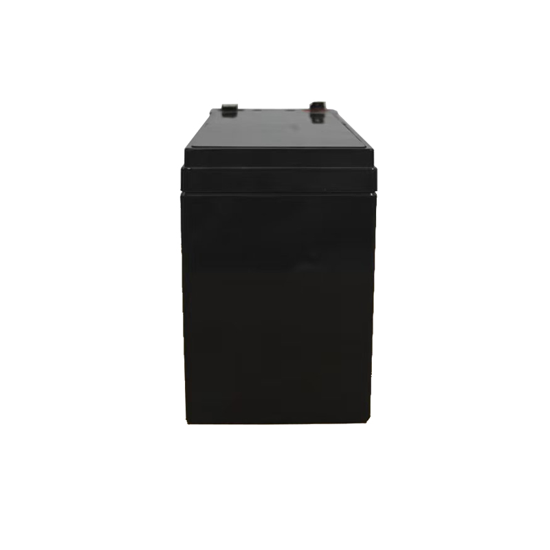 長持ちするエネルギーの12V車用バッテリー