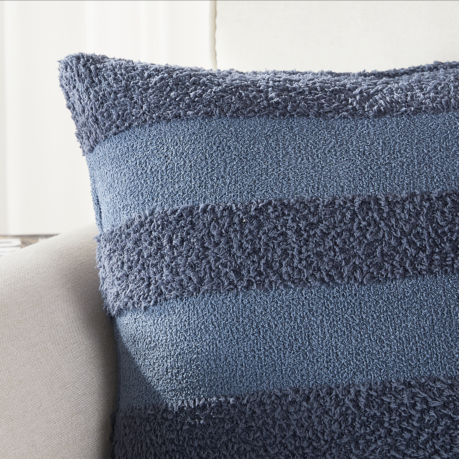 Perne tricotate albastre dungi ultra-moale 100% poliester pătrate