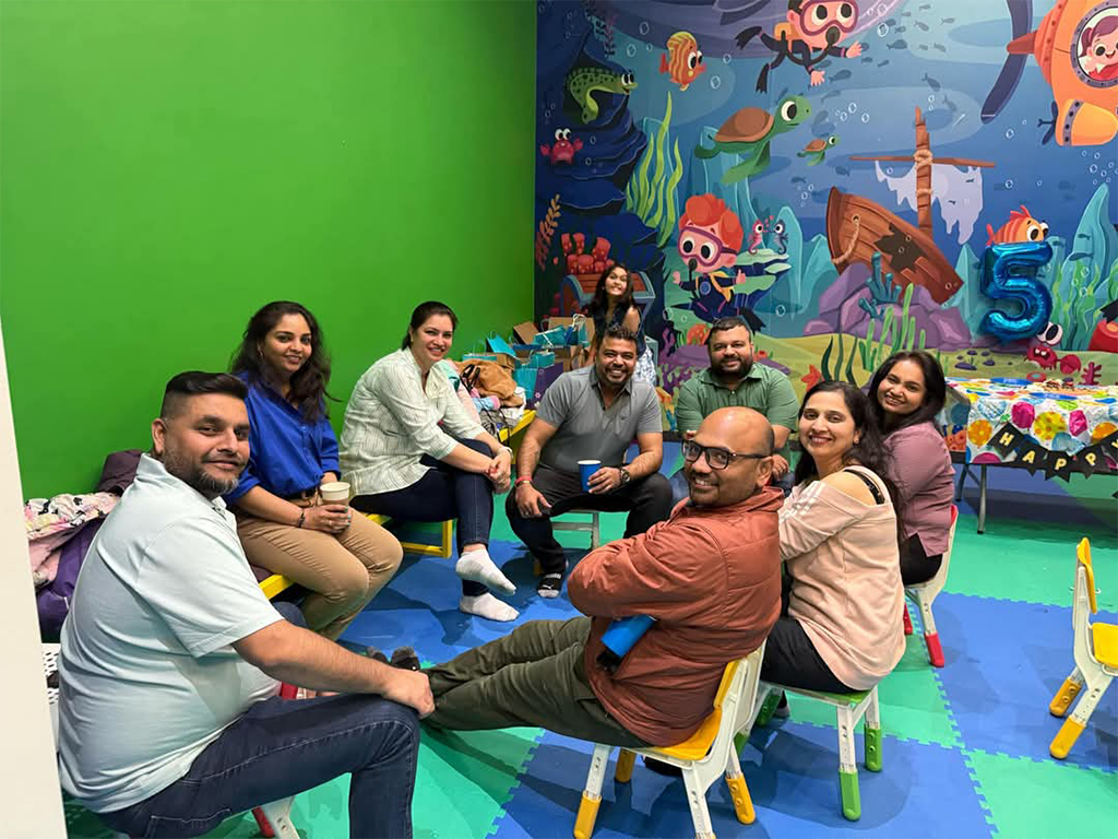Asian customers tested the quality of children's chairs produced by Jiangxi Tonghuang Industrial Co., Ltd. and received praise