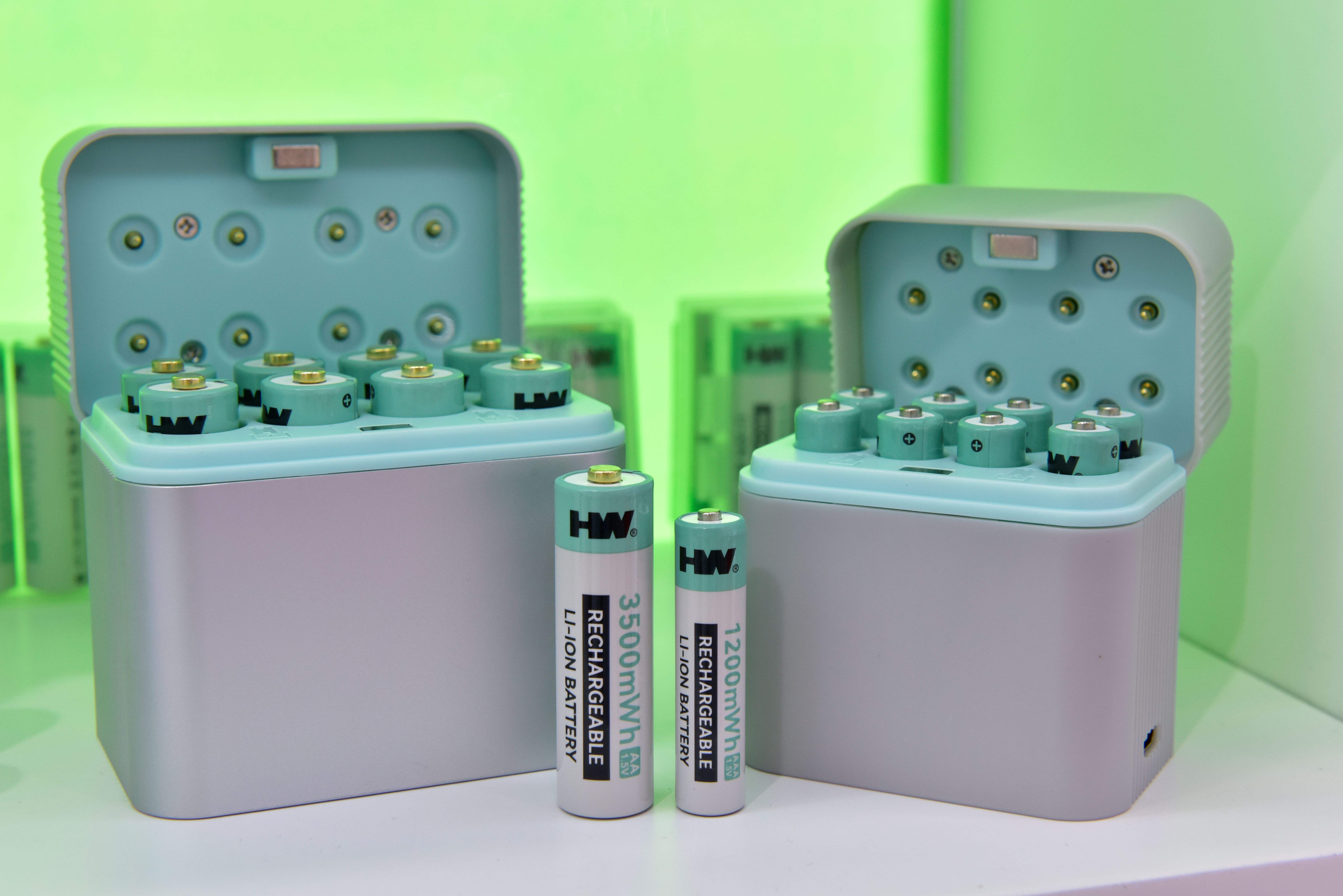 Greitai paleiskite bet kokį transporto priemonę naudodami nešiojamą akumuliatoriaus paleistuvą.