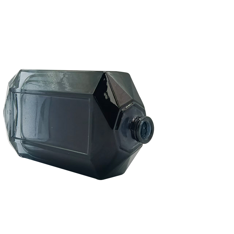 בקבוקי יריעות קומפקטיים וידידותיים לתנועה עבור תרפייה אromatic בזמן מהלך