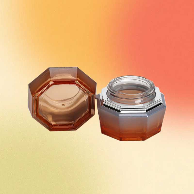 האם לשמור על מראה אופנתי של המרחצאה עם בקבוק הפינק שלנו?