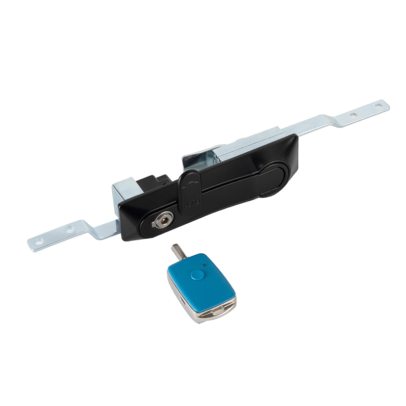 Capai loker gym anda dengan mudah menggunakan smartphone dan teknologi bluetooth.