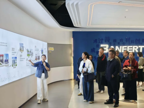 outstanding chemistry teachers visit banfert industry education integration empowers science education-3