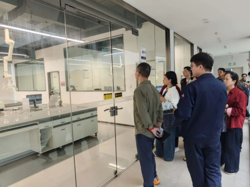 outstanding chemistry teachers visit banfert industry education integration empowers science education-5