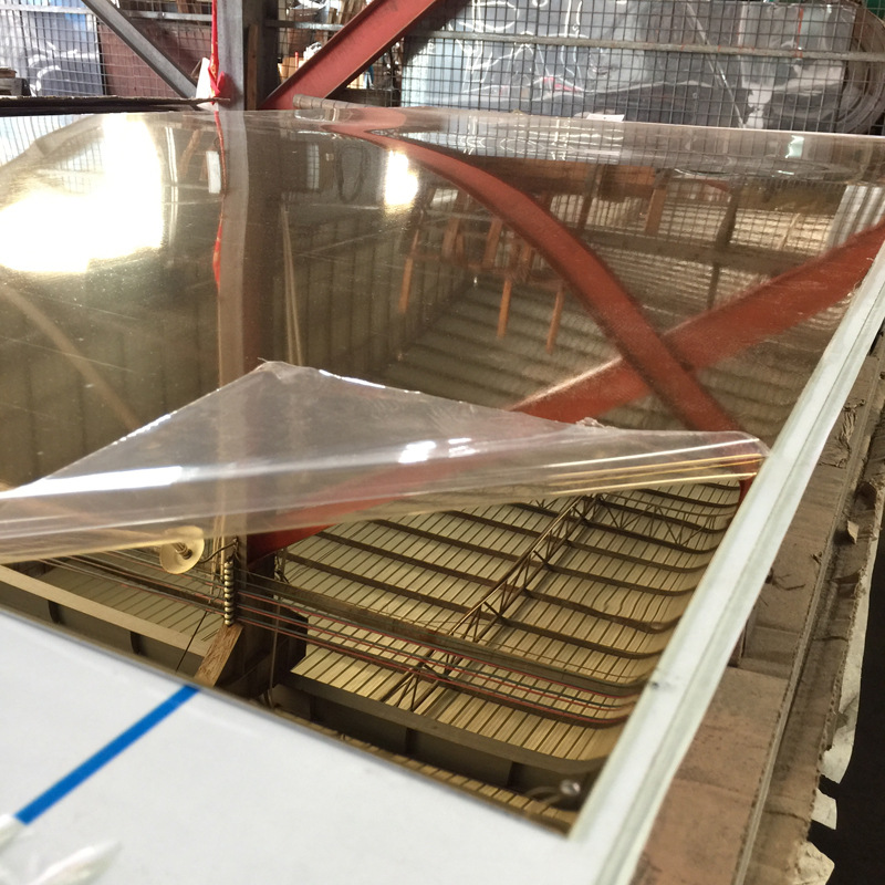 What are the advantages and advantages of non-ferrous stainless steel plates?