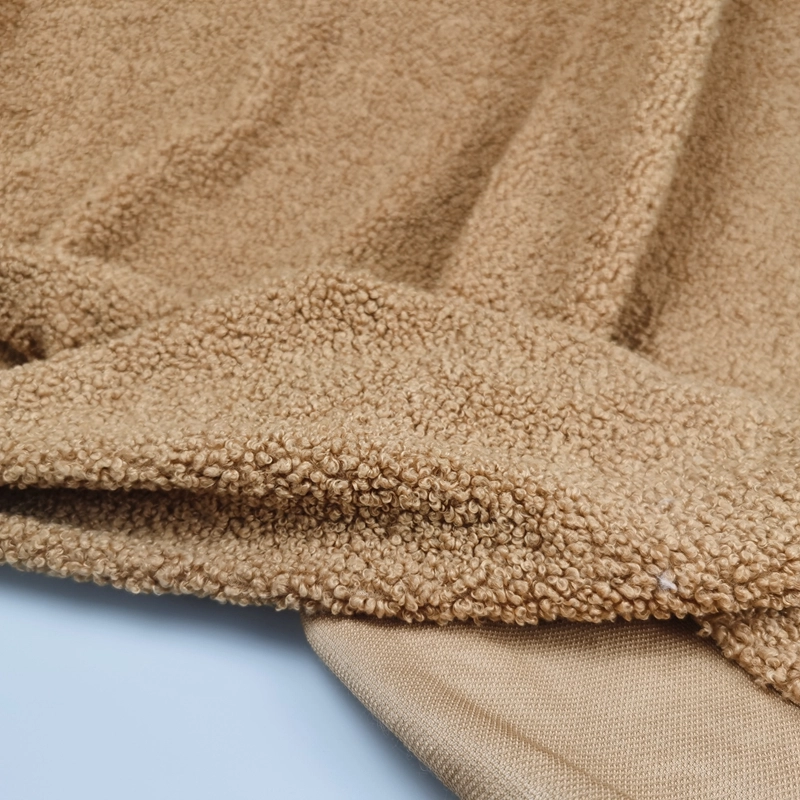 Hvor finder man højkvalitets leopardprint polarfleece-stof til næste projekt?