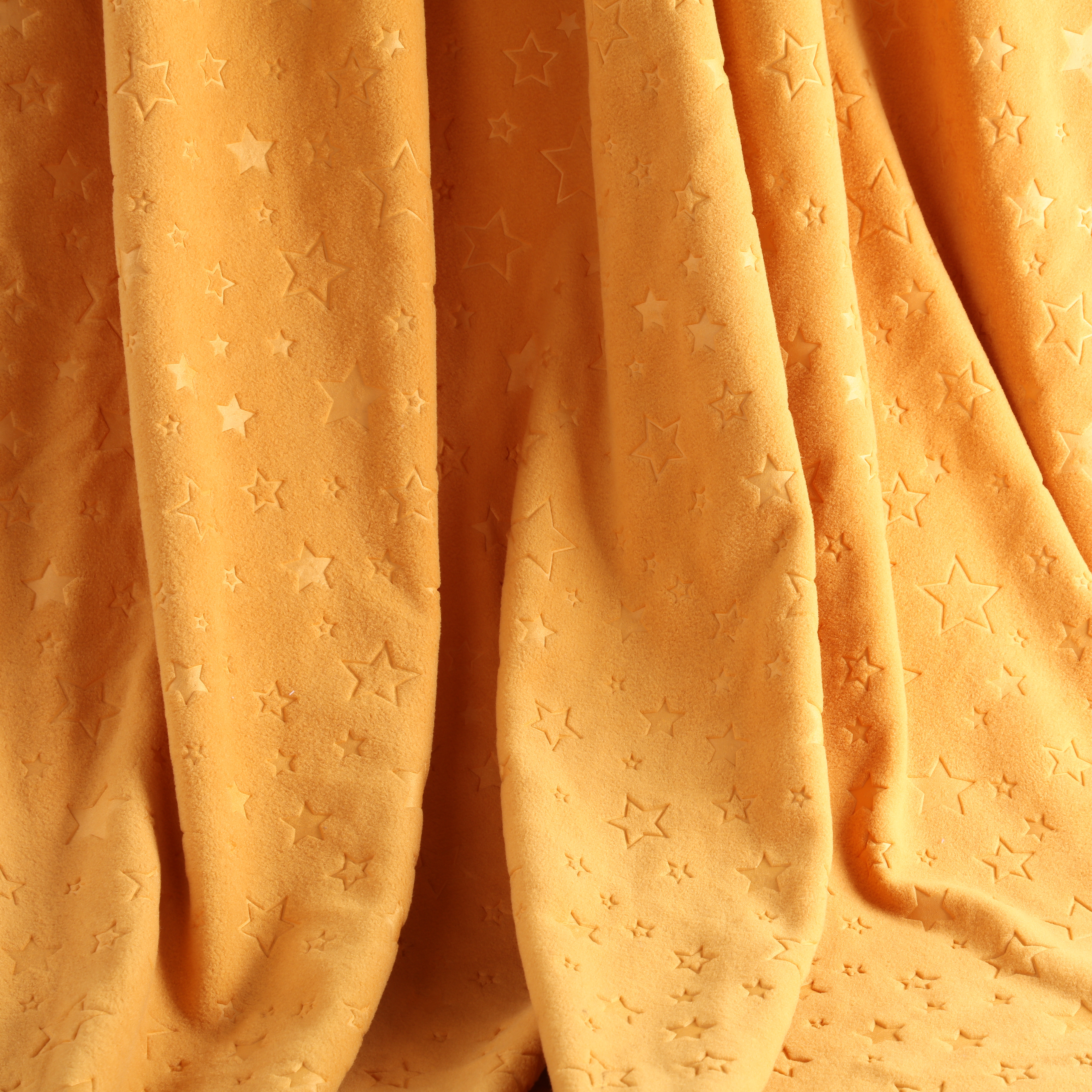 ผ้าที่สมบูรณ์แบบสำหรับสภาพอากาศหนาวเย็น