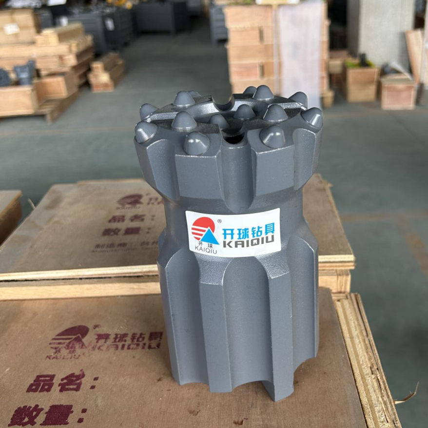 مرونة ثقب المطرقة في المشاريع الإنشائية والهندسية