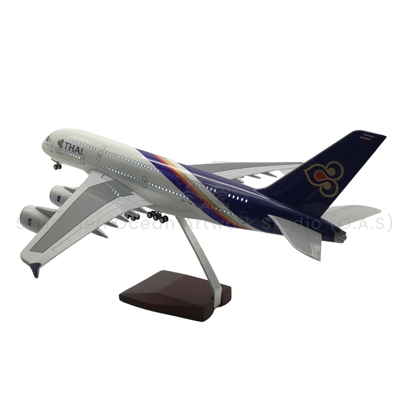 【LA】מודל מטוס LED רזין ABS אירבוס 380 תאילנד איירווייז, גודל 46 ס
