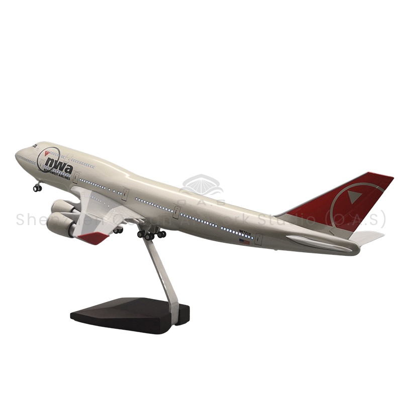 【LA】דגם מטוס למתנה: דגמי מטוסים בקנה מידה 1:150, מטוס בואינג 747 של חברת התעופה נורת' וסט ארצות הברית, באורך 47 ס