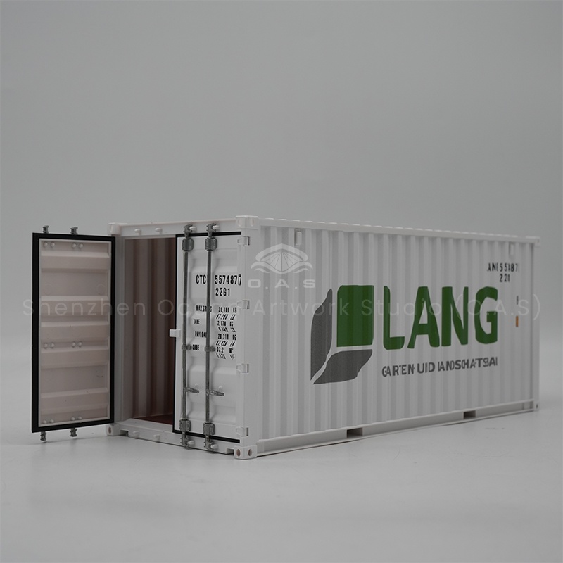 O.A.S factory ingenuity to create 1:20 theme container model, accurately restore the real details of shipping containers, so that the model is both ornamental and professional. Provide logo customization services to integrate your brand into it. The model is suitable for exhibition publicity, gift giving, shipping knowledge popularization and other scenes, to help you in the dissemination of brand culture unique. Amber@vesselmodel.com Tel: +86 18038048785