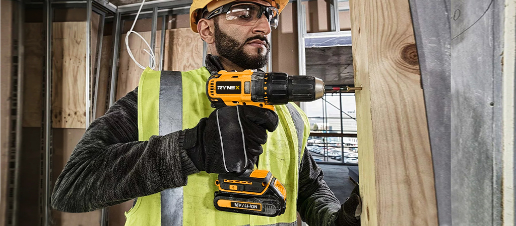 Cordless Drill: Wall Drilling